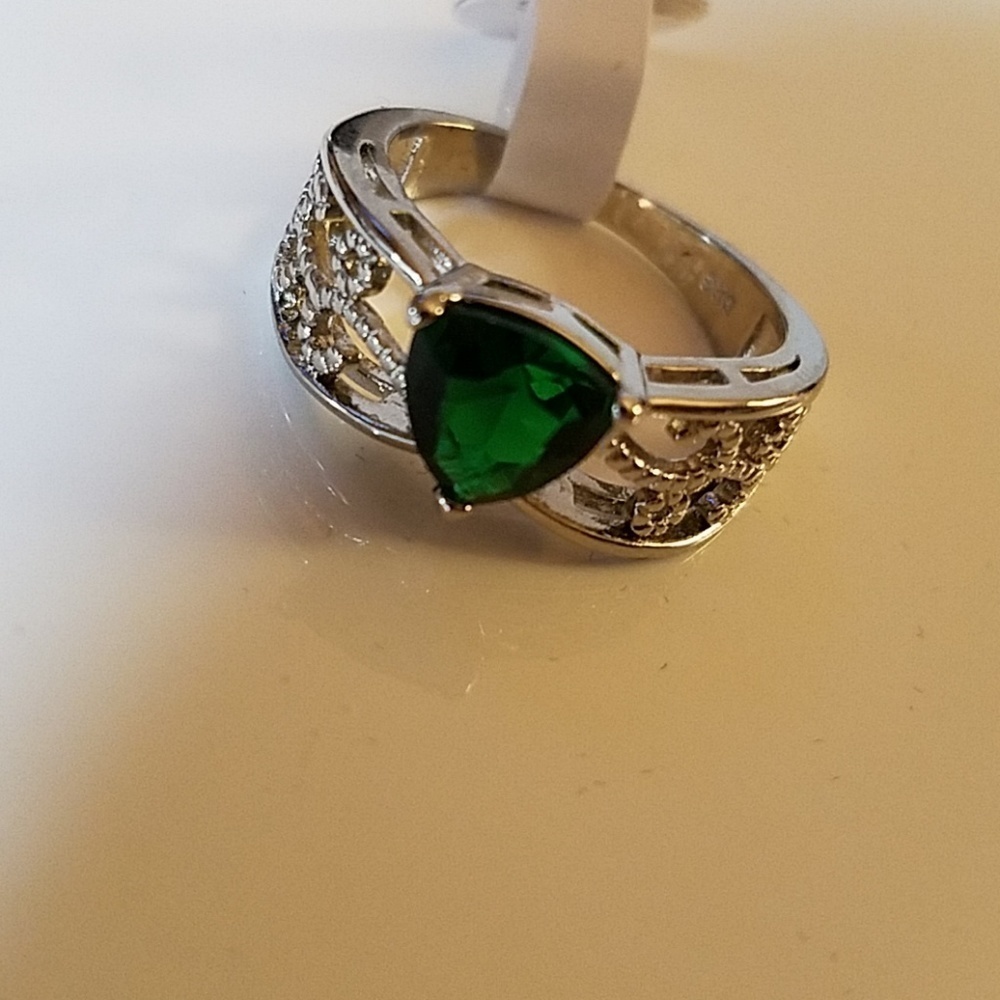 Emerald Silver Tone Ring